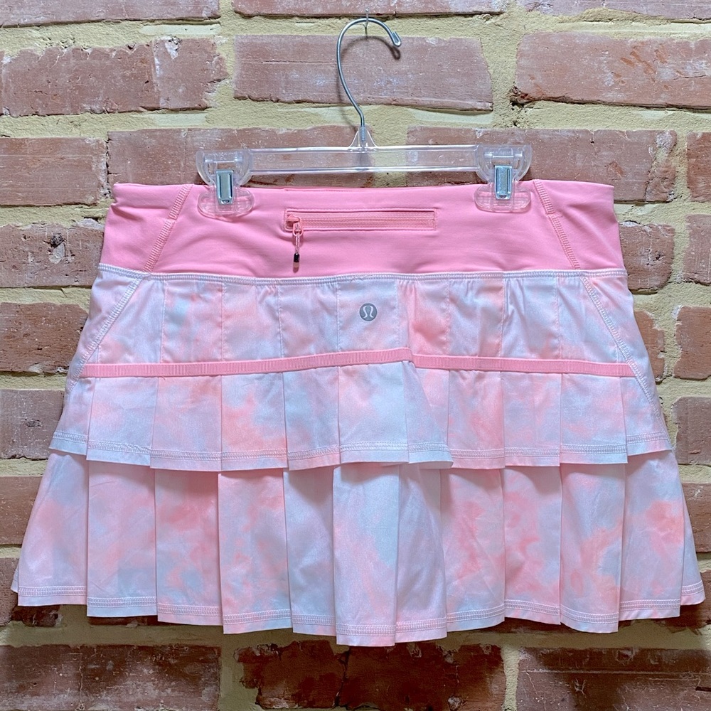 LULULEMON SKIRT WITH SHORTS